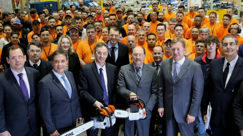 Em visita à STIHL, em São Leopoldo, Sartori afirmou que o poder público não pode atrapalhar quem gera desenvolvimento no RS