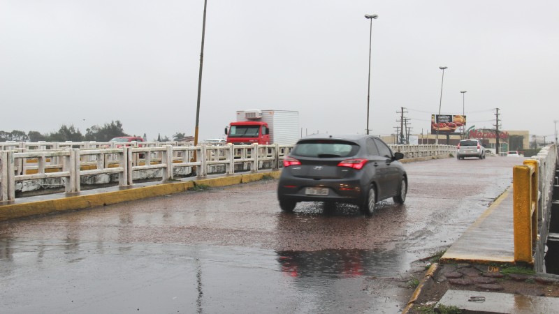 Daer garante que tráfego na ponte entre Tramandaí e Imbé é seguro dentro do limite de peso