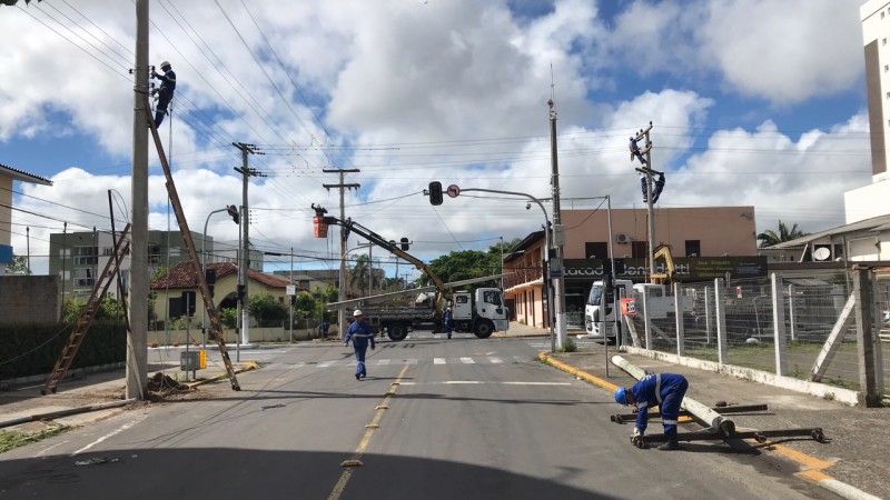 Troca de postes e outras melhorias beneficiam clientes dos municípios de Osório, Tramandaí e Três Cachoeiras