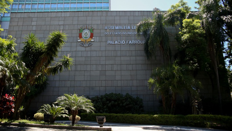 O RS trabalha para aderir ao RRFe a decis&atilde;o est&aacute; nas m&atilde;os da Assembleia Legislativa e ser&aacute; conhecida durante convoca&ccedil;&atilde;o extraordin&aacute;ria, nos dias 29, 30 e 31 de janeiro
