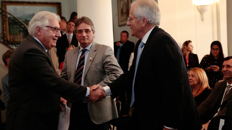 PORTO ALEGRE, RS, BRASIL 04.05.2018: O governo do Estado assinou, nessa sexta-feira (4), em evento realizado no Salão Azul do Palácio Piratini, uma nova parceria para beneficiar os empreendedores gaúchos. A cooperação com o Serviço Brasileiro de Apoio às