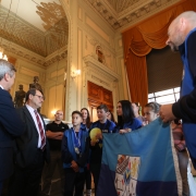 PORTO ALEGRE, RS, BRASIL 16.05.2018: O governador José Ivo Sartori recebeu, na tarde desta quarta-feira (16), em audiência, comitiva de alunos do município de Portão, vencedores da Fase Nacional da Olimpíada de Raciocínio Mind Lab. Foto: Karine Viana/Palá