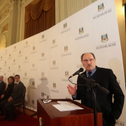 PORTO ALEGRE, RS, BRASIL 03.07.2018: Na presença do governador José Ivo Sartori, do secretário de Estado da Fazenda, Luiz Antônio Bins, e do presidente do Conselho Superior da CAGE, Álvaro Fakredin, foram empossados na tarde desta terça-feira (03), durant