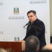 PORTO ALEGRE, RS, BRASIL 03.07.2018: Na presença do governador José Ivo Sartori, do secretário de Estado da Fazenda, Luiz Antônio Bins, e do presidente do Conselho Superior da CAGE, Álvaro Fakredin, foram empossados na tarde desta terça-feira (03), durant