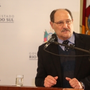 PORTO ALEGRE, RS, BRASIL 03.07.2018: Na presença do governador José Ivo Sartori, do secretário de Estado da Fazenda, Luiz Antônio Bins, e do presidente do Conselho Superior da CAGE, Álvaro Fakredin, foram empossados na tarde desta terça-feira (03), durant