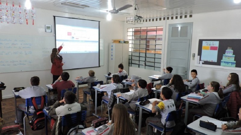 Aula na escola Orestes Manfro, de São Marcos, primeira no Ideb dos Anos Finais do Ensino Fundamental