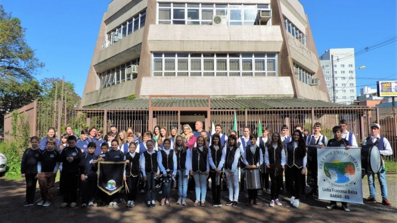 Apresentação da Escola José Emílio Poersch, de Barão, na 2ª CRE em São Leopoldo