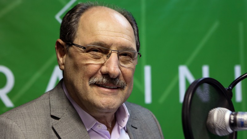PORTO ALEGRE, RS, BRASIL 08.11.2018: O governador José Ivo Sartori participou na tarde desta quinta-feira, 8, da gravação do programa Governo e Comunidade, da Rádio Piratini. Foto: Luiz Chaves/Palácio Piratini