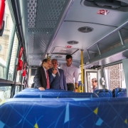 Cerimônia de entrega de veículos para assistência social a municípios gaúchos