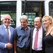 PORTO ALEGRE, RS,BRASIL 14.12.2018: O governador José Ivo Sartori e o ministro do Desenvolvimento Social, Alberto Beltrame, entregaram, nesta sexta-feira (14), 37 carros e 45 micro-ônibus para a Rede de Proteção Social Básica e Especial do Sistema Único d