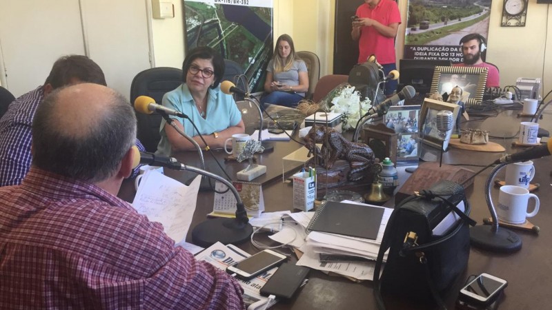 Tânia Moreira conversou com Clayton Rocha no programa Pelotas 13 horas, da Rádio Universidade