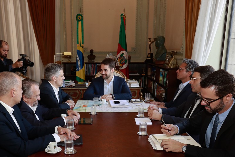 PORTO ALEGRE, RS, BRASIL, 03/04/2019 -Governador Eduardo Leite recebe direção da empresa aérea GOL. Fotos: Itamar Aguiar / Palácio Piratini
