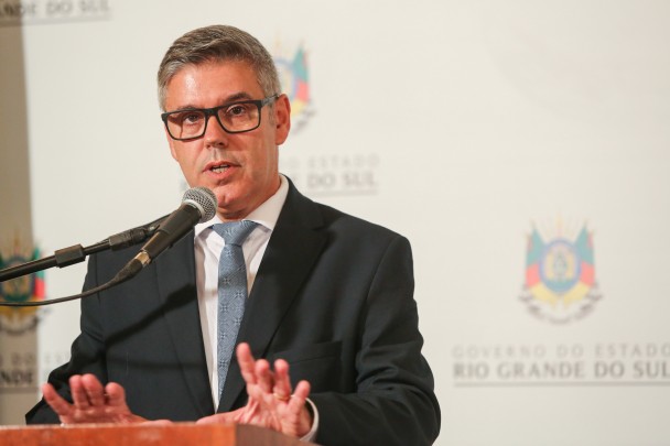 PORTO ALEGRE, RS, BRASIL, 04/04/2019  - Na manhã dessa quinta-feira (04), o governador Eduardo Leite participou da solenidade de posse do novo secretário de Administração Penitenciária, Cesar Luis de Araújo Faccioli.  Fotos: Felipe Dalla Valle / Palácio P