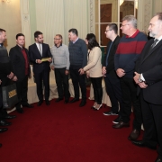 PORTO ALEGRE, RS, BRASIL, 25/03/2019 - O governador Eduardo Leite recebeu, na tarde desta quarta-feira (25), no Salão Negrinho do Pastoreio do Palácio Piratini, comitivas compostas por prefeitos, soberanas, empresários, entre outros representantes de dife