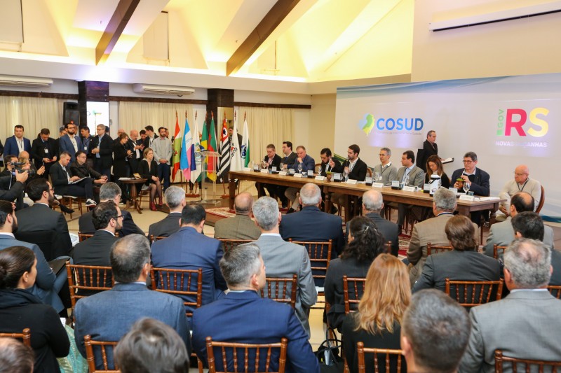 GRAMADO, RS, BRASIL,25/05/2019 - Acontece neste sábado (25/5), em Gramado, na serra gaúcha, a terceira reunião entre os governadores, vice-governadores e secretários dos sete Estados que integram o Consórcio de Integração Sul e Sudeste (Cosud).