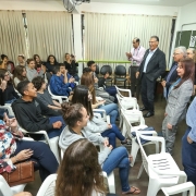 Por ter nome que homenageia o Uruguai, escola na capital recebeu ingressos sociais para o jogo contra o Japão