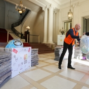 PORTO ALEGRE, RS, BRASIL, 06/07/2019 -O Palácio Piratini abriu as portas neste sábado (6/7), das 10h às 16h, para receber as doações à Campanha do Agasalho 2019. Foto: Felipe Dalla Valle/Palácio Piratini