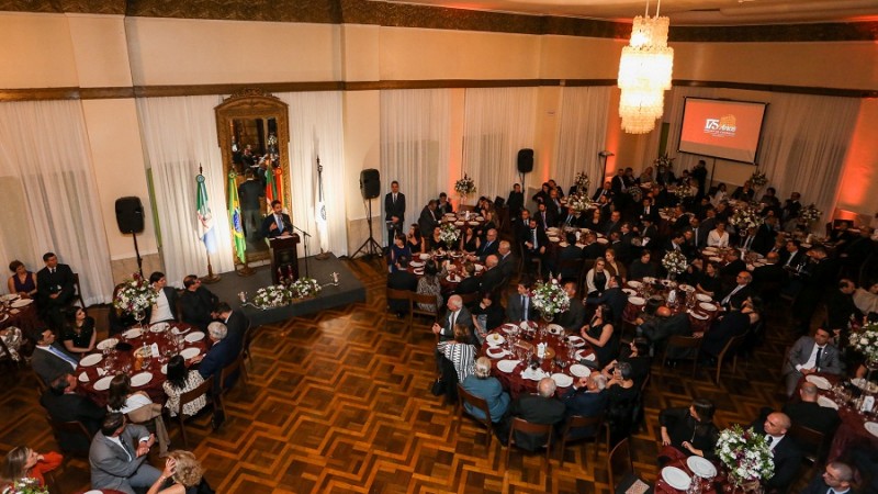 RIO GRANDE, RS, BRASIL, 28/09/2019 - O governador Eduardo Leite participou, na noite desta sexta-feira (27/9), de jantar comemorativo aos 175 anos da Câmara de Comércio da Cidade do Rio Grande, quarta instituição mais antiga do país, em Rio Grande.