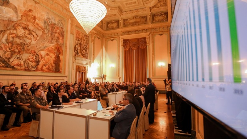 PORTO ALEGRE, RS, BRASIL, 10/10/2019 -   
Os indicadores de criminalidade do mês de setembro froam diovulgados mpelo governador Eduardo Leite e pelo vice-governador e secretário da Segurança Pública, Ranolfo Vieira Júnior, na abertura da reunião da Gestã