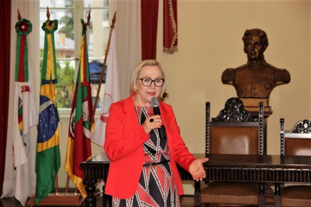 Secretária Arita Samu BG