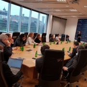 Integrantes da comitiva conheceram princípios da experiência estoniana de segurança cibernética em visita à empresa Cybexer 
