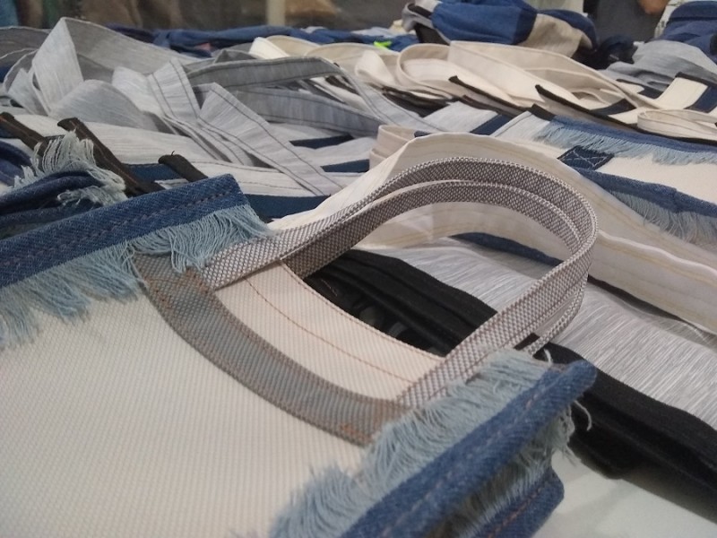 Mochilas e sacolas Penitenciária Montenegro