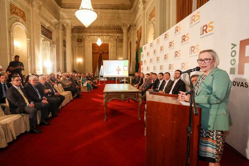 PORTO ALEGRE, RS, BRASIL, 22/11/2019 - O governo do Estado, por meio da Secretaria da Saúde, assinou um convênio com a prefeitura de Porto Alegre, nesta sexta-feira (22/11), no Palácio Piratini, que permitirá a qualificação na busca por vagas a partir de