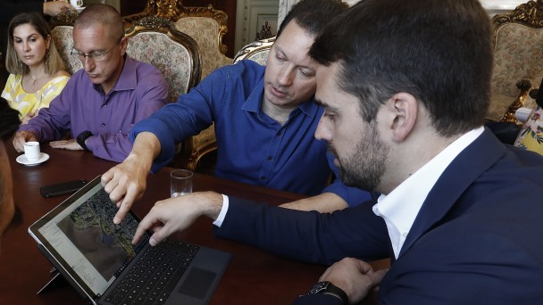 27 12 2019 Ato de sanc?a?o do Projeto de Lei 512 19, com a participac?a?o do Prefeito de Porto Alegre, Nelson Marchezan Jr  4A