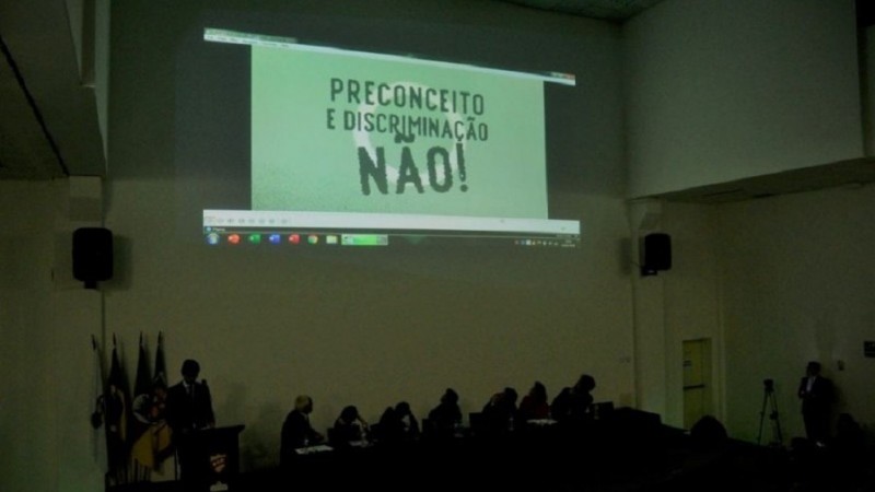 Campanha contra preconceito estádios