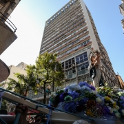 PORTO ALEGRE, RS, BRASIL, 02/02/2020 - O governador Eduardo Leite se juntou a milhares de fiéis nas homenagens a Nossa Senhora dos Navegantes, em Porto Alegre. A celebração, que ocorre desde 1871, é realizada no dia 2 de fevereiro. A programação, no iníci