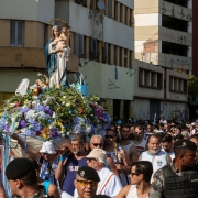 PORTO ALEGRE, RS, BRASIL, 02/02/2020 - O governador Eduardo Leite se juntou a milhares de fiéis nas homenagens a Nossa Senhora dos Navegantes, em Porto Alegre. A celebração, que ocorre desde 1871, é realizada no dia 2 de fevereiro. A programação, no iníci