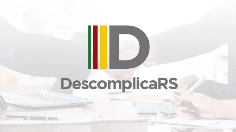 Descomplica card