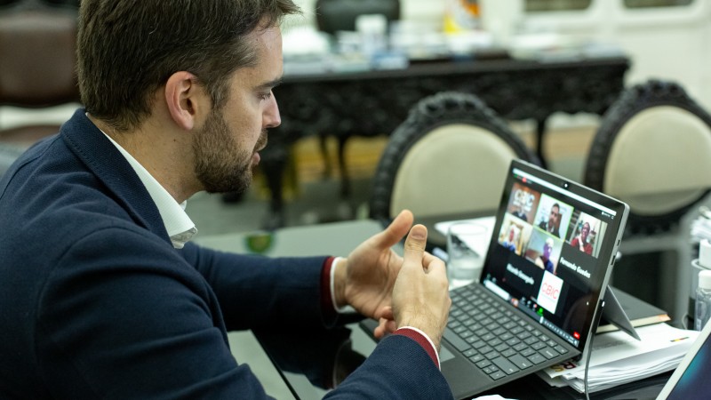 10.06.2020 - Governador participa do Di&aacute;logos CBIC (C&acirc;mara Brasileira da Ind&uacute;stria da Constru&ccedil;&atilde;o), com transmiss&atilde;o pelo Youtube, sobre isolamento e atividade econ&ocirc;mica em tempos de pandemia