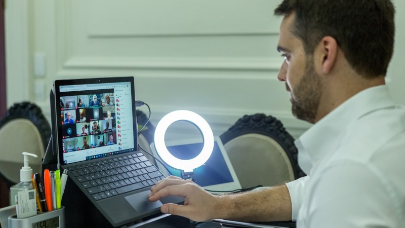 Governador participa da palestra do Sergs Debates