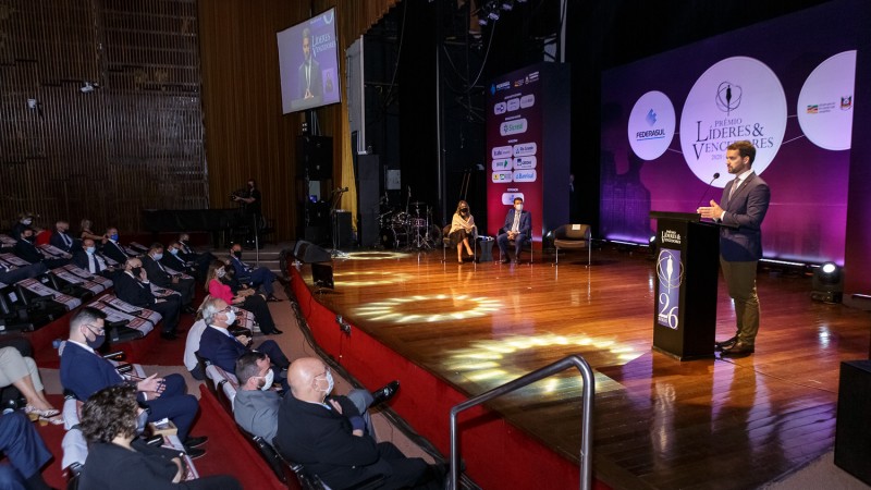 50588674166 63bfed9299 h