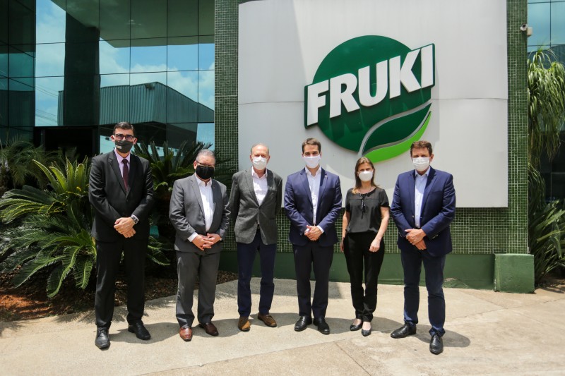 gov visita Fruki