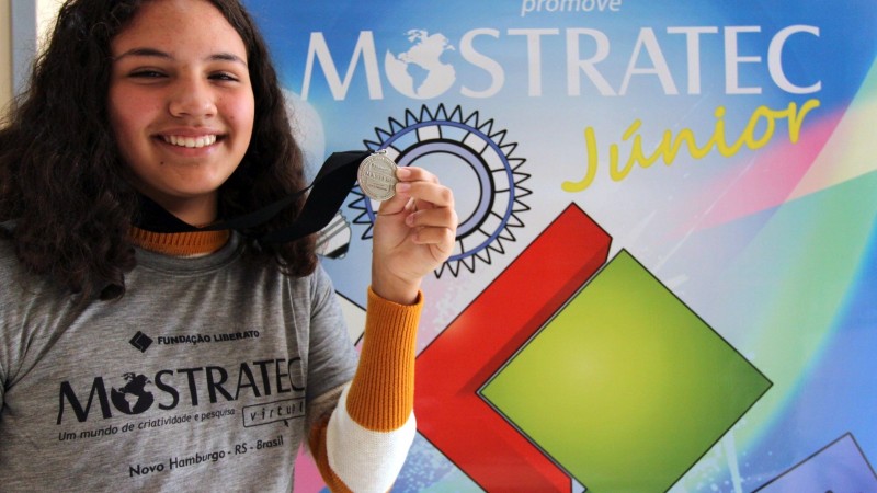 Monique Mostratec Jr