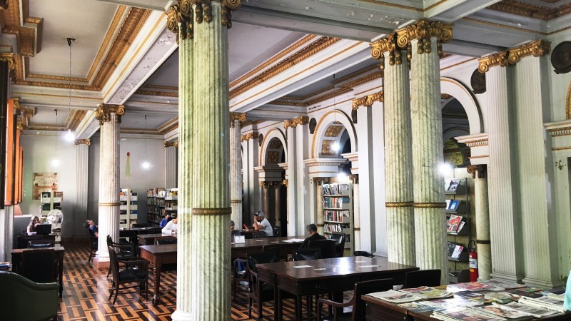 Biblioteca Pública Salão de Leitura Solange Brum
