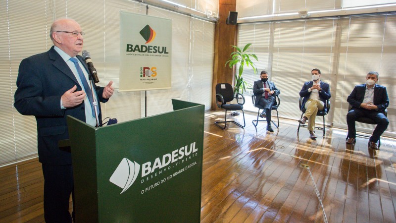 51418187654 10f6cbdead k