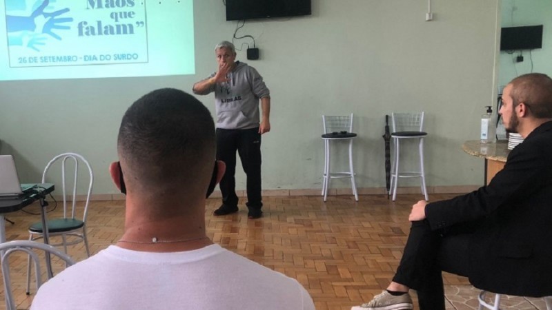 Aula de Libras PM