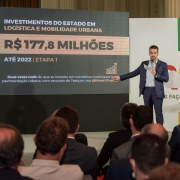 "Não basta termos boas estradas, é preciso qualificar a estrutura urbana dos municípios para atrair investimentos", disse Leite