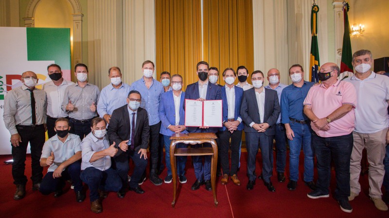 51841440304 97ecc04efb k