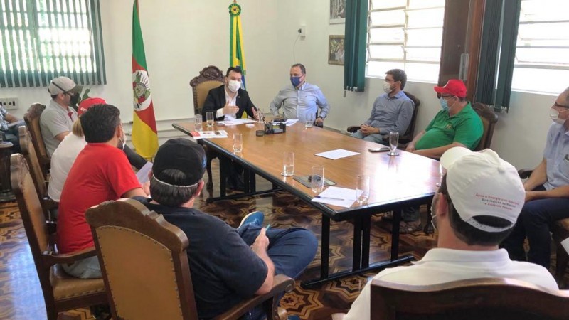 Reunia?o movimento pequenos agricultores