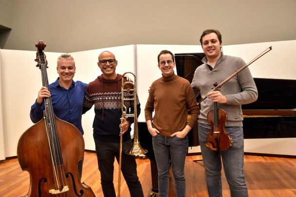 Eder Kinappe, Jose? Milton Vieira, Salvador Va?zquez e Leonardo Bock