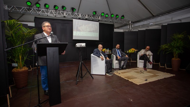 52460824877 2e24cb939c k