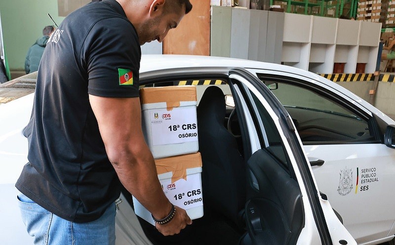 entrega vacina bivaente 02 Itamar Aguiar SES