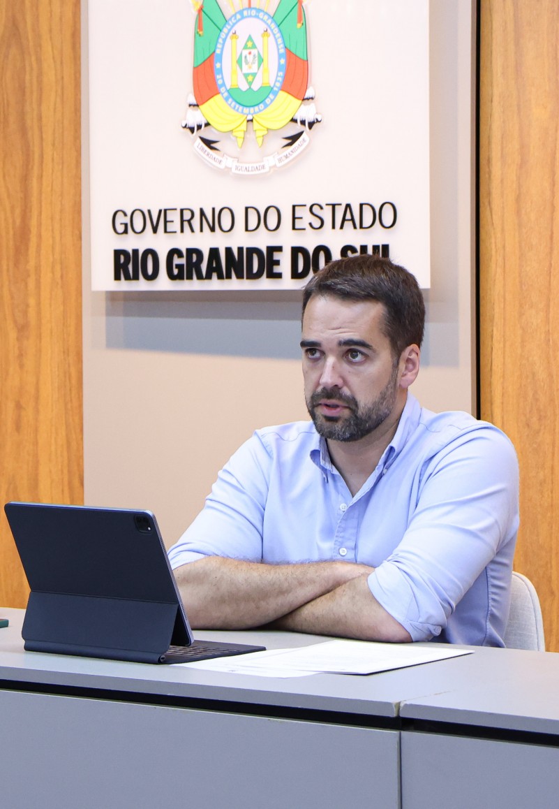 reunia?o sobre estiagem non Piratini 2