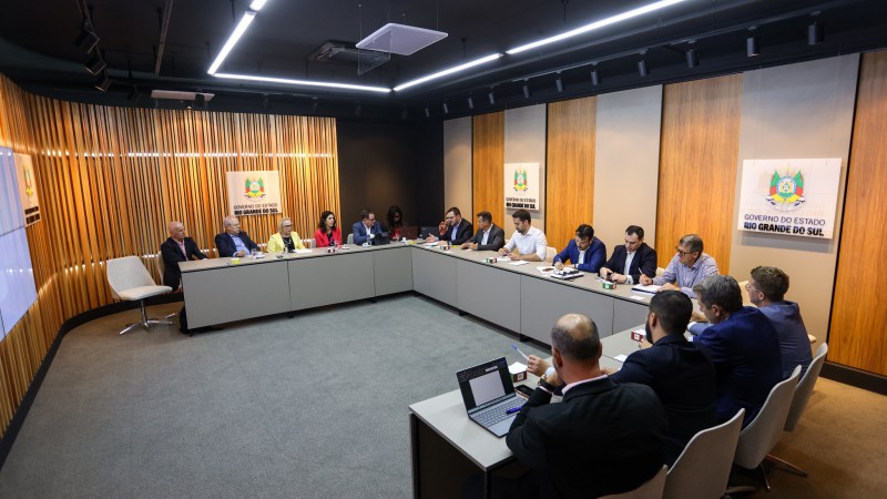 Leite reunião sobre trabalho análogo à escravidão em Bento Gonçalves