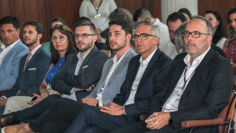 Evento marcou a oficialização da parceria do Estado com a UCPel para oferta de bolsas de graduação para apenados