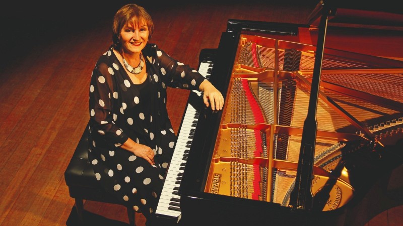Solista do espetáculo, Olinda Allessandrini será a palestrante do projeto Notas de Concerto, que antecede a apresentação
